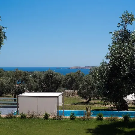 Aventura Village Aparthotel 4*