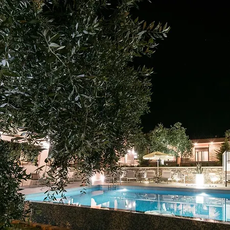 Aventura Village Aparthotel Potos
