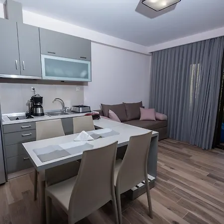 Aventura Village 4* Potos