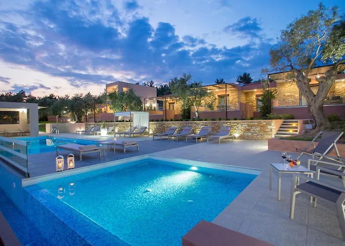 Aventura Village Potos