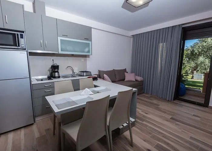 Aventura Village 4* Potos